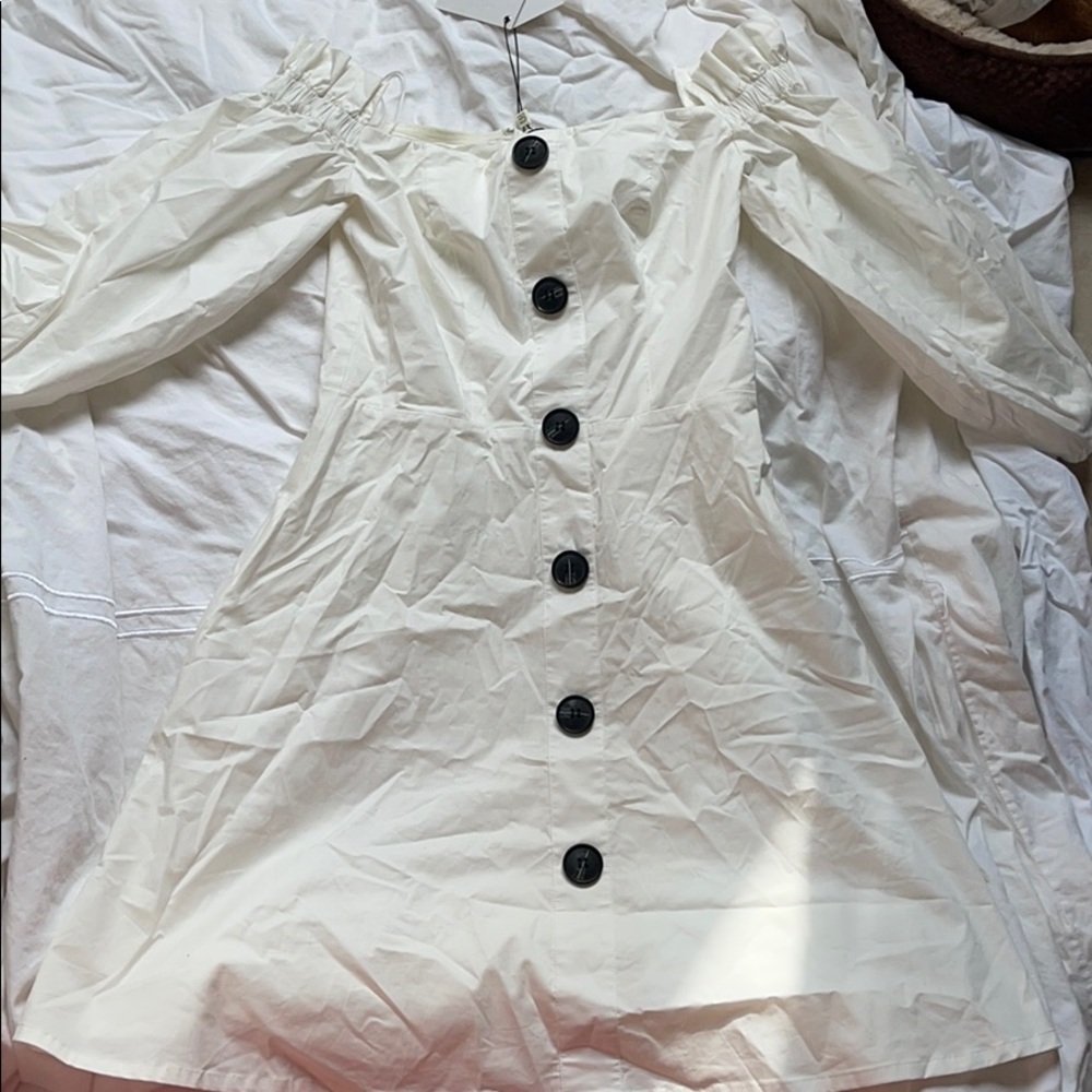 By Egreis White off the shoulder Dress